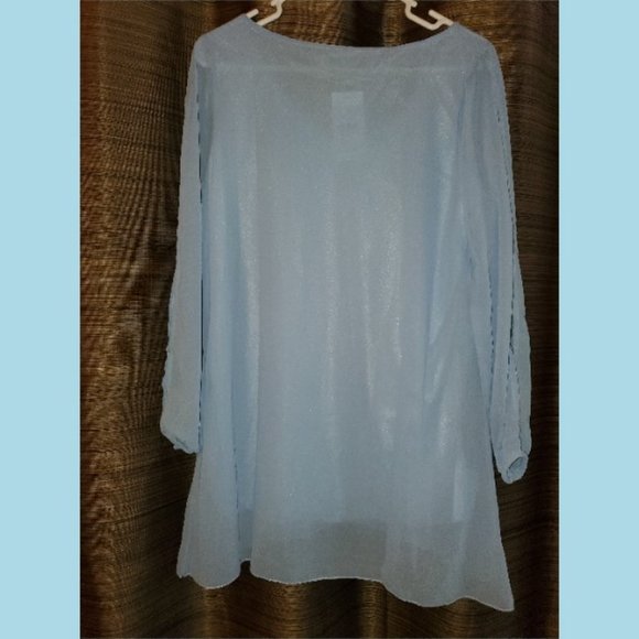 Small Light Blue Tunic Long Sleeve withSlits - Picture 2 of 4